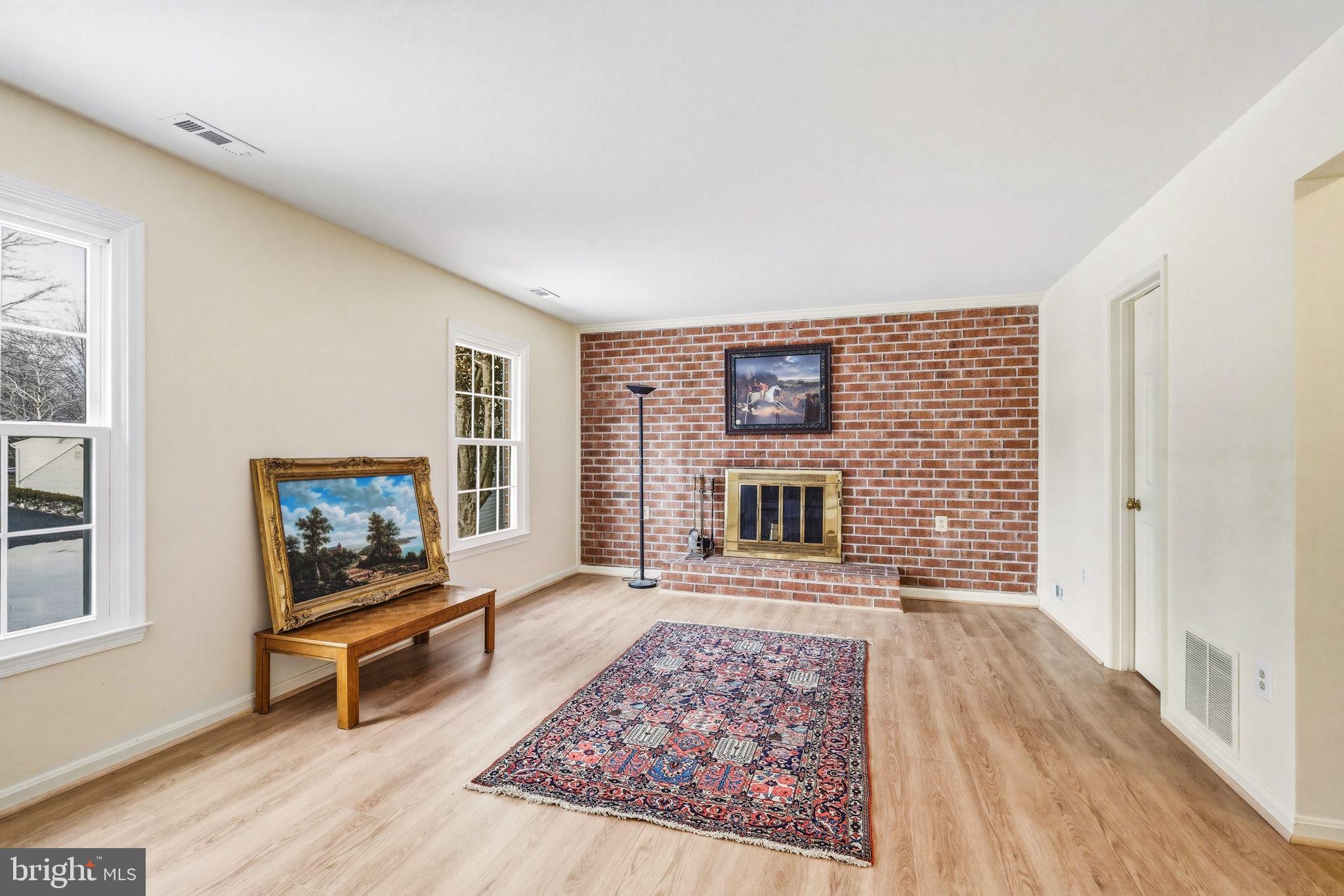 ORCHARD HILLS - Residential