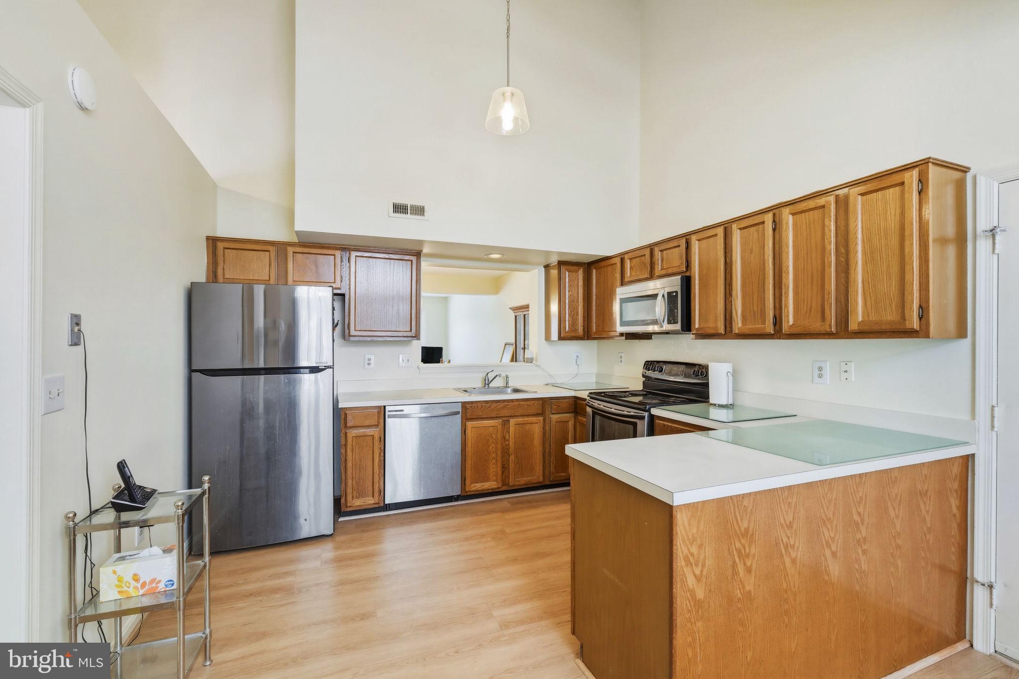 ORCHARD HILLS - Residential