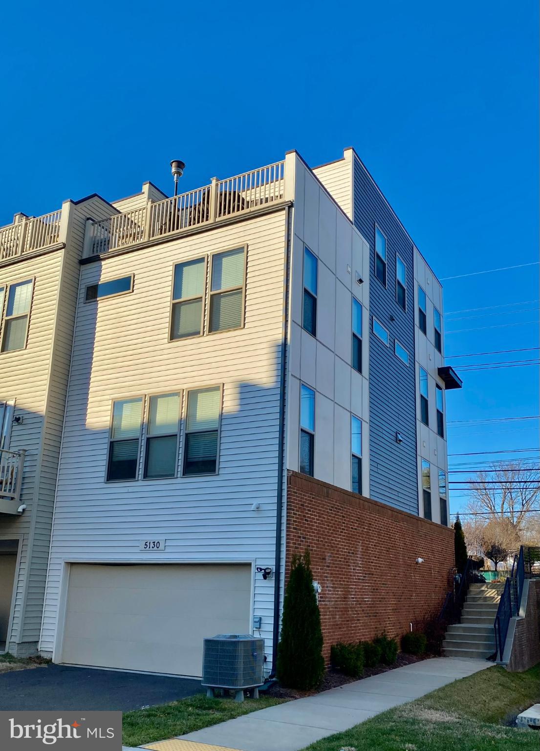 NORTH QUARTER - Residential Lease