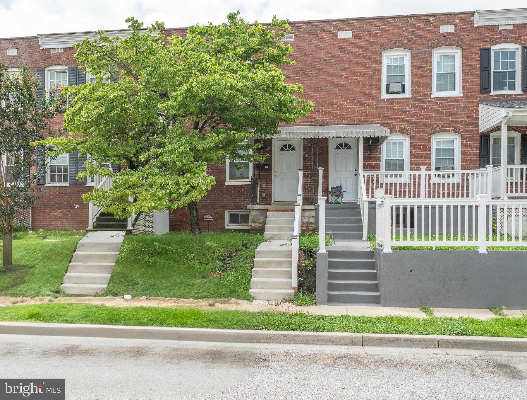 🏡 Welcome to 621 Wood St, Brooklyn, MD! This three-floor brick townhome is move-in ready with modern upgrades while maintaining its classic charm. Enjoy peace of mind with a new water heater and upgraded electrical panel, both inspected and approved by Anne Arundel County. The home features all bedrooms with ceiling lights, new recessed lighting on the main floor and basement, and the required number of outlets per room per code for your convenience.
You’ll love the fully renovated bathroom with a ceramic tile walk-in shower and laundry inside for added ease. The basement offers a flexible room perfect for an office, play area, or even an additional bedroom—ready to make it yours!
Conveniently located near major routes, shopping, and BWI
✨ Don’t miss this Rent Opportunity!