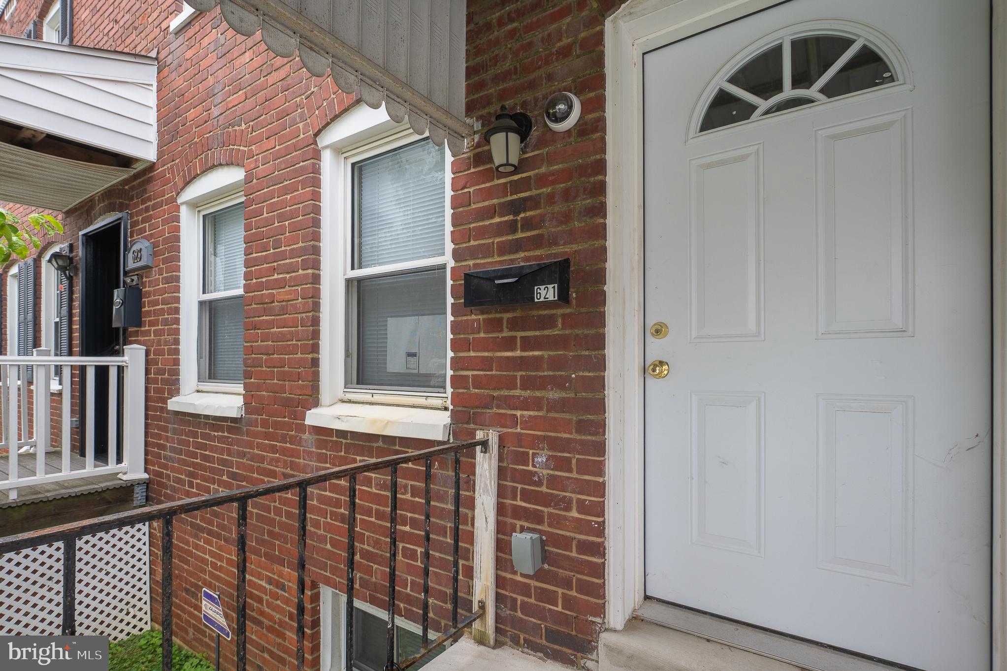 ARUNDEL VILLAGE - Residential Lease