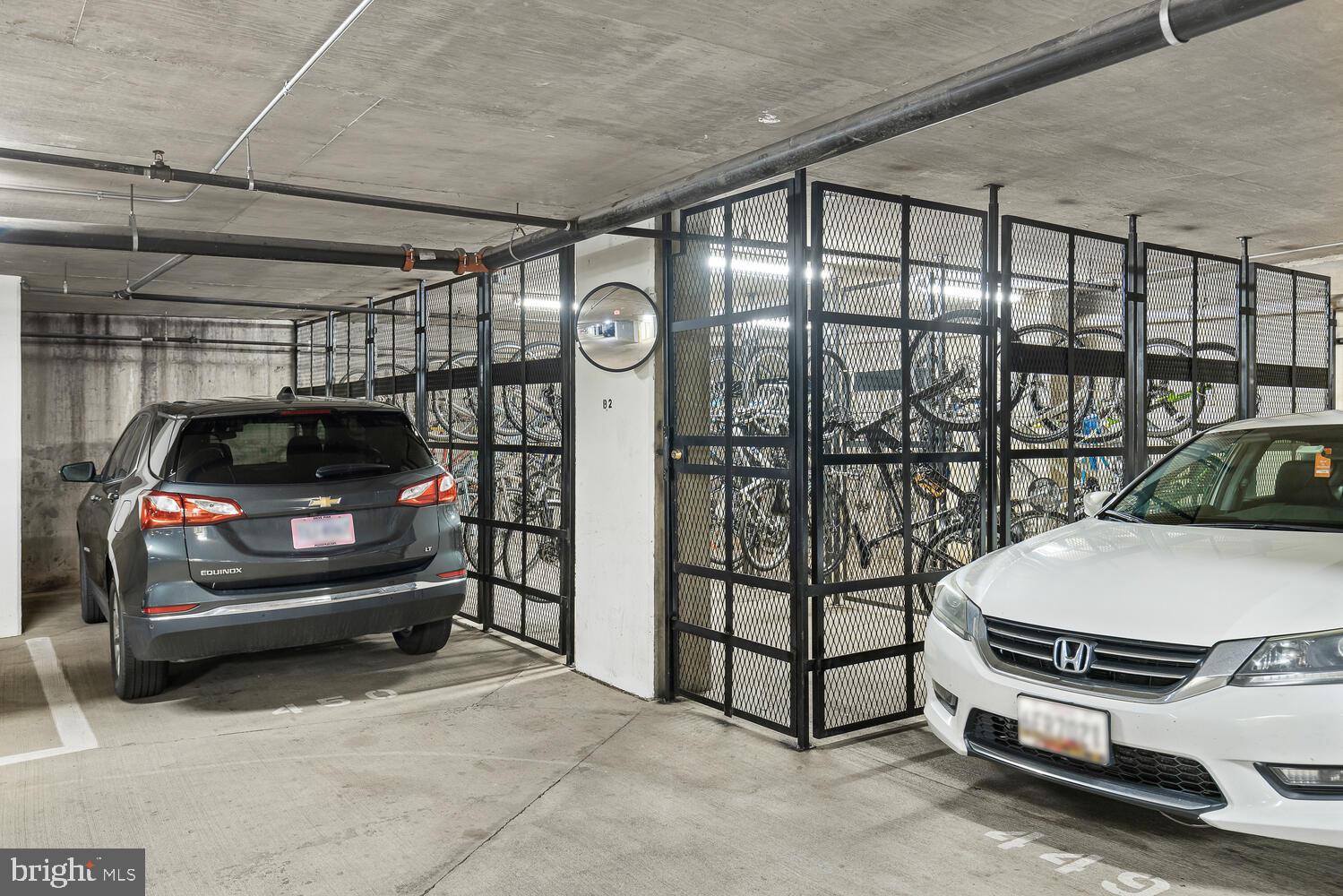 LEXINGTON SQUARE - Residential Lease