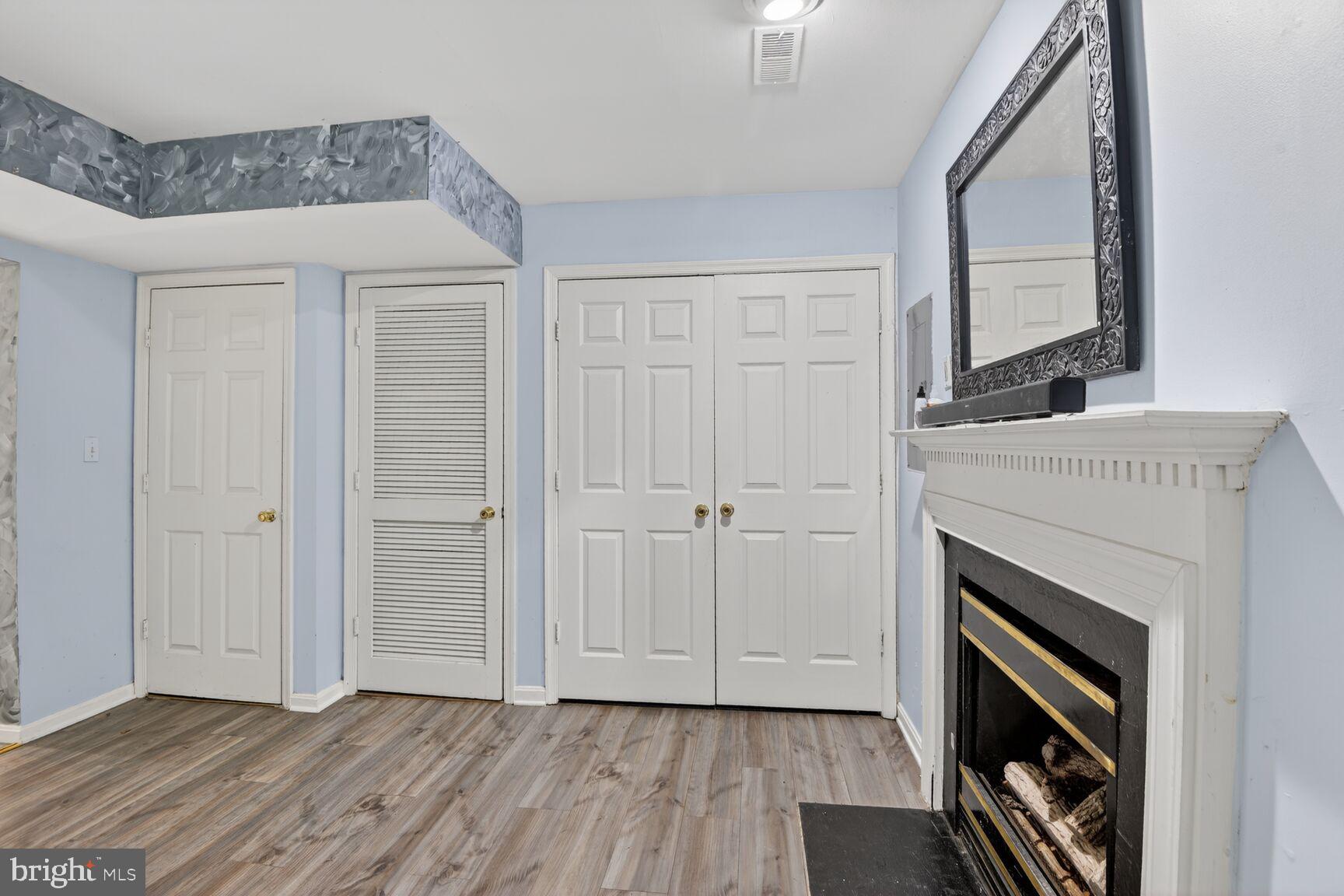 KINGS GRANT - Residential