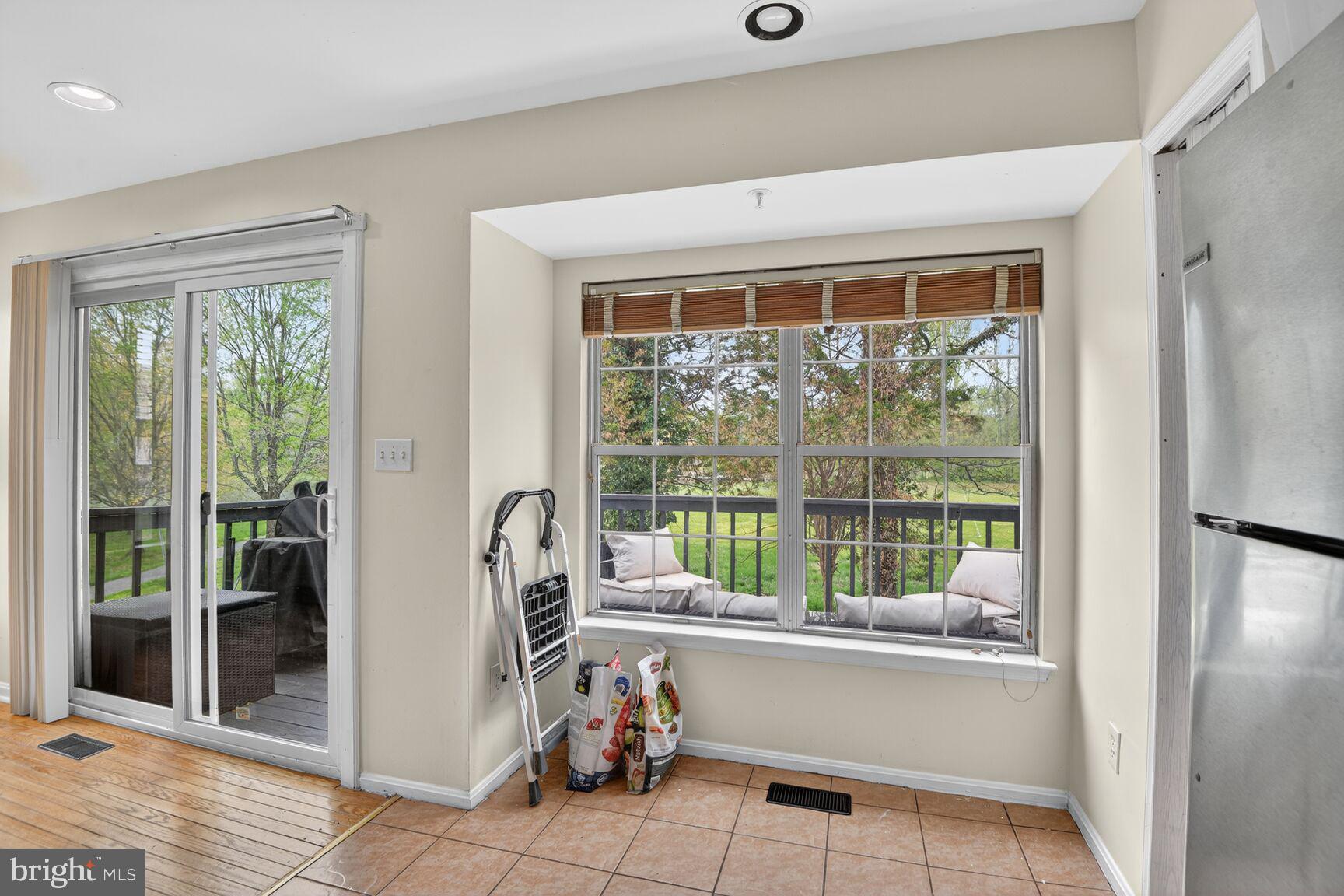 KINGS GRANT - Residential