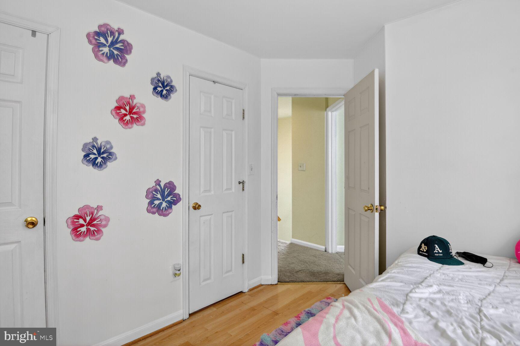 KINGS GRANT - Residential