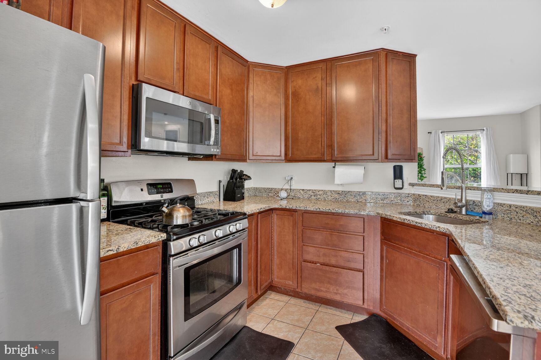 KINGS GRANT - Residential