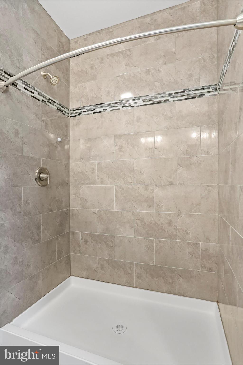 THISTLE LANDING - Residential