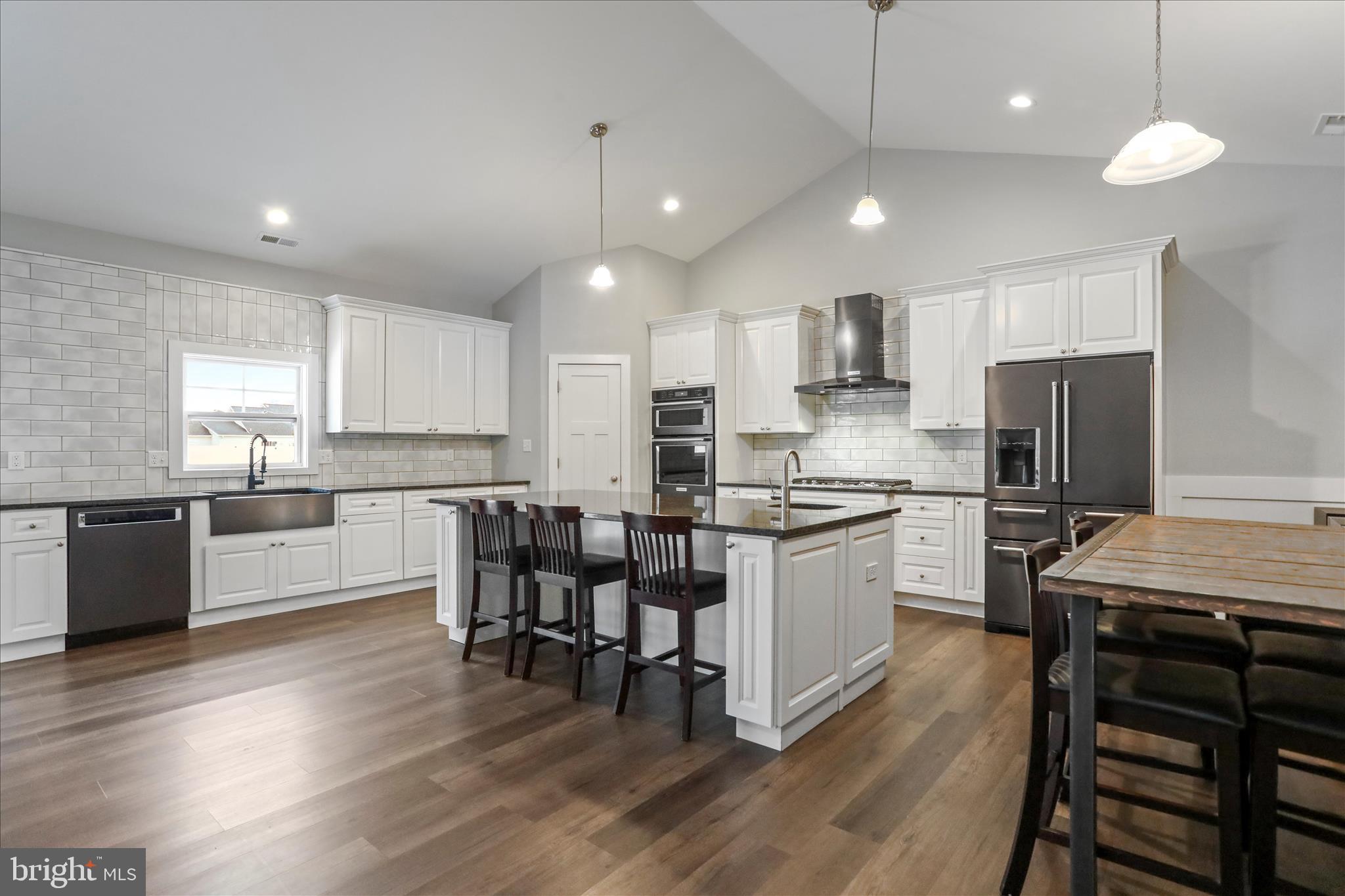 THISTLE LANDING - Residential