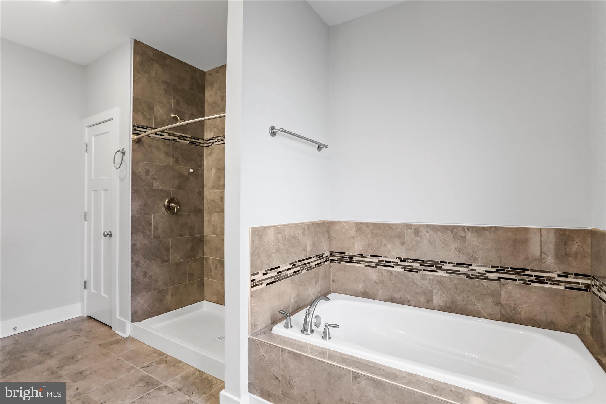 THISTLE LANDING - Residential