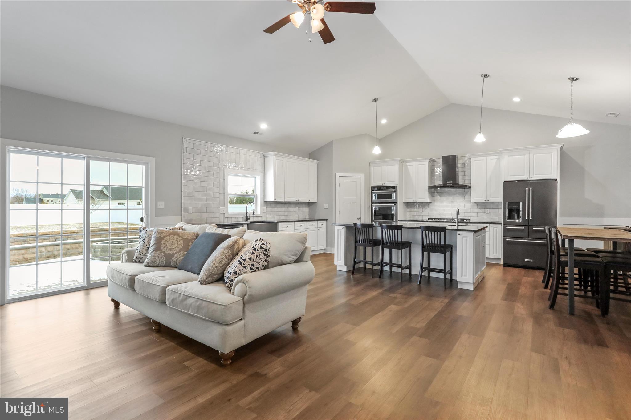 THISTLE LANDING - Residential