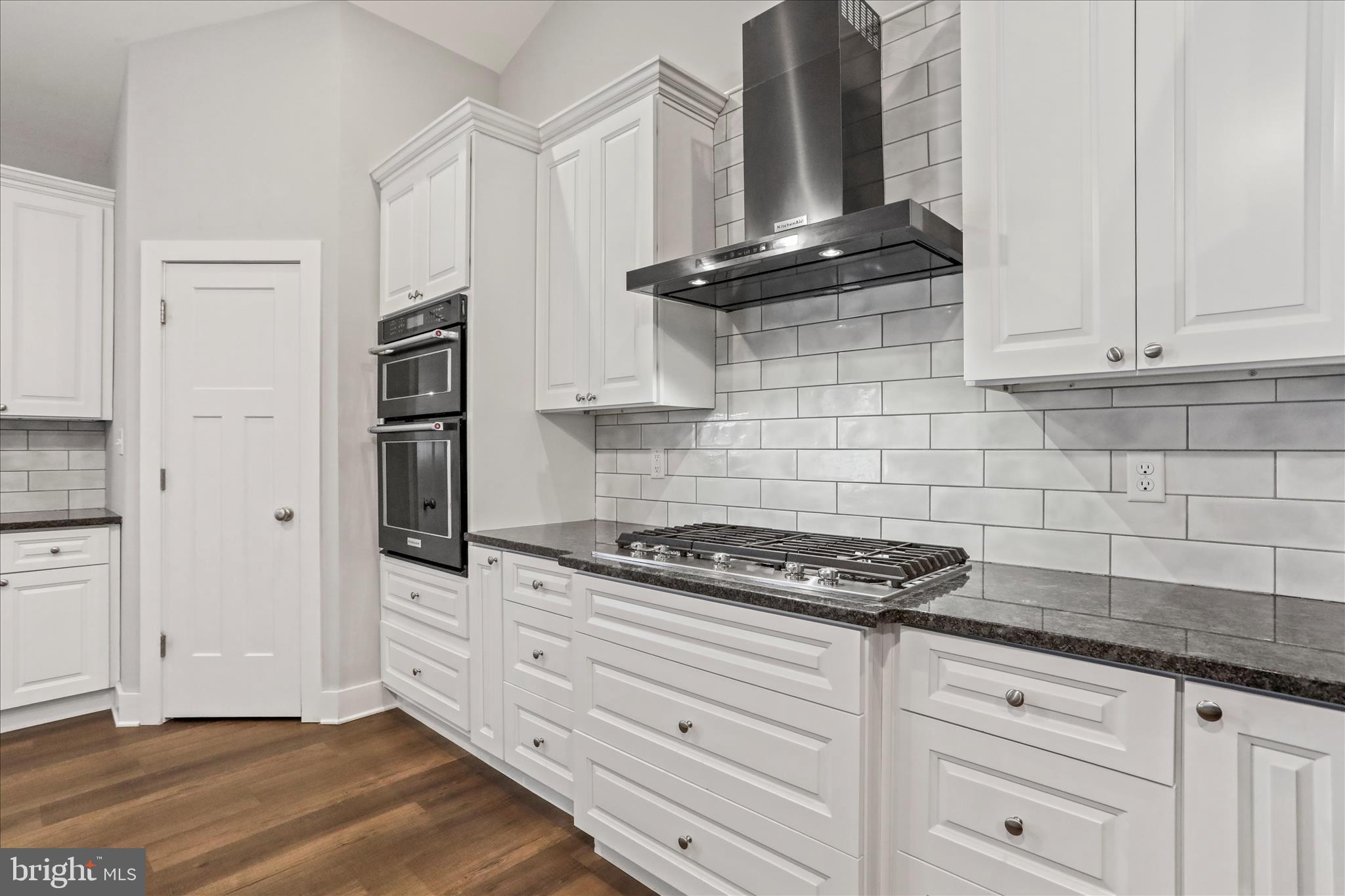 THISTLE LANDING - Residential