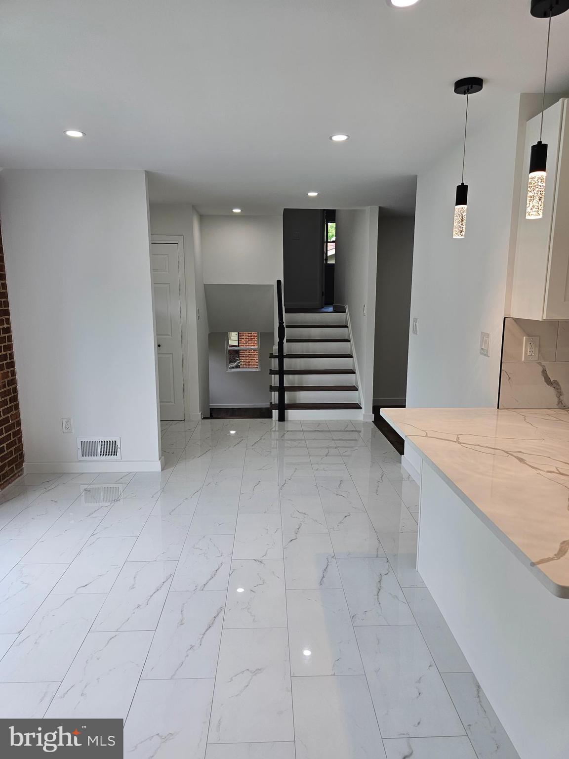 LAYHILL SOUTH - Residential