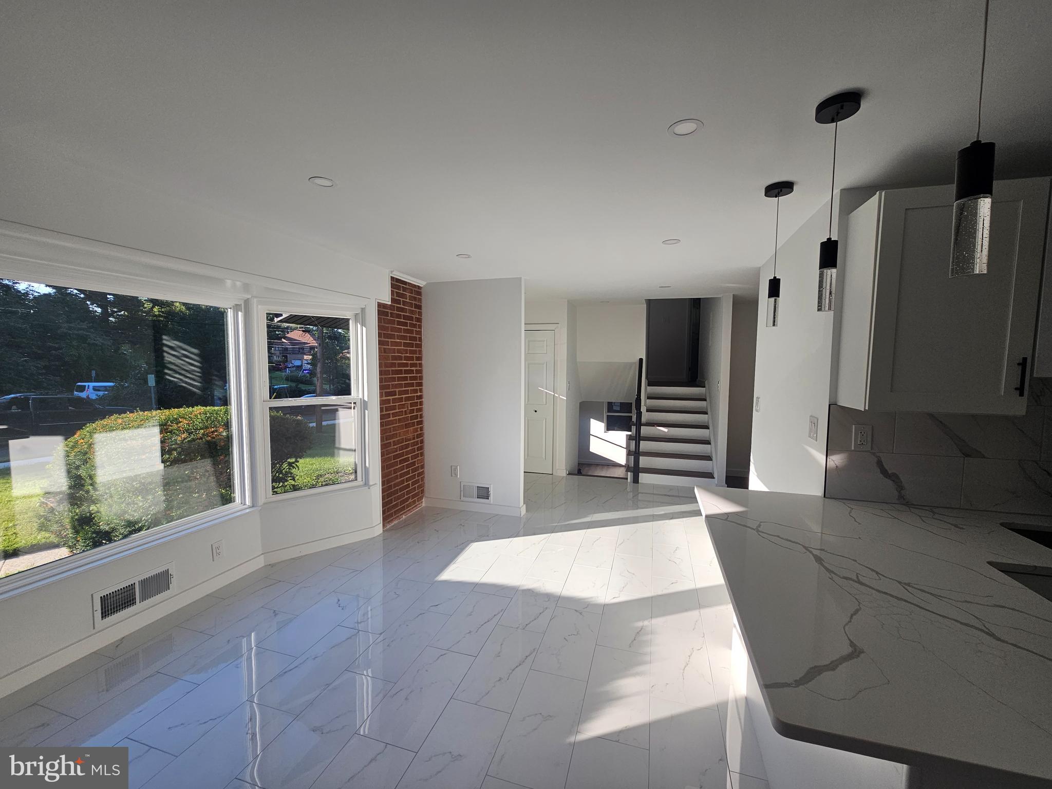 LAYHILL SOUTH - Residential