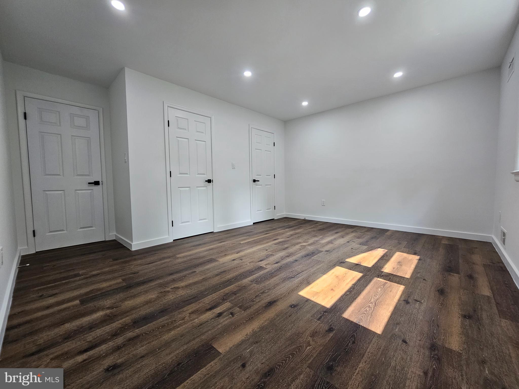 LAYHILL SOUTH - Residential