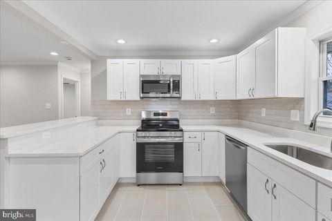 Homes For Sale - 942 Clovis Avenue<br/> CAPITOL HEIGHTS, MD 20743