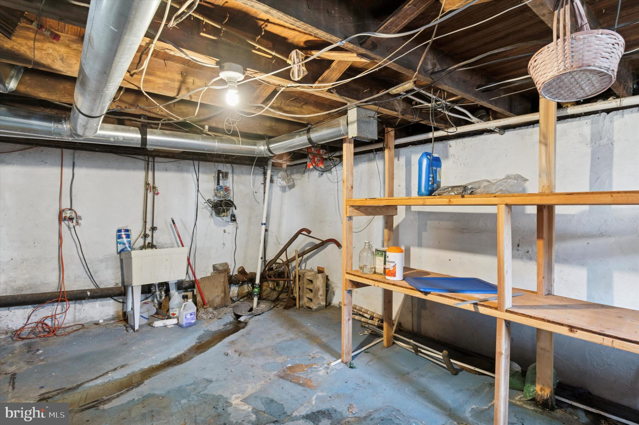 TWIN OAKS - Residential