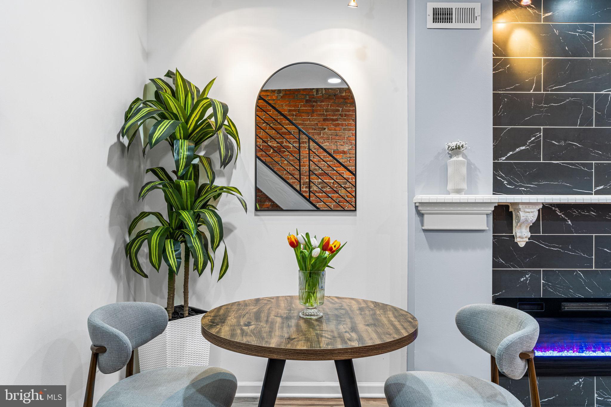 FAIRMOUNT - Residential