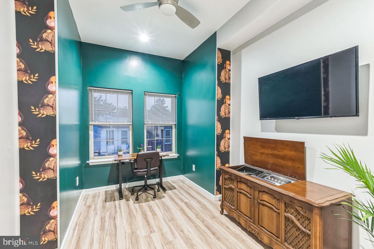 FAIRMOUNT - Residential