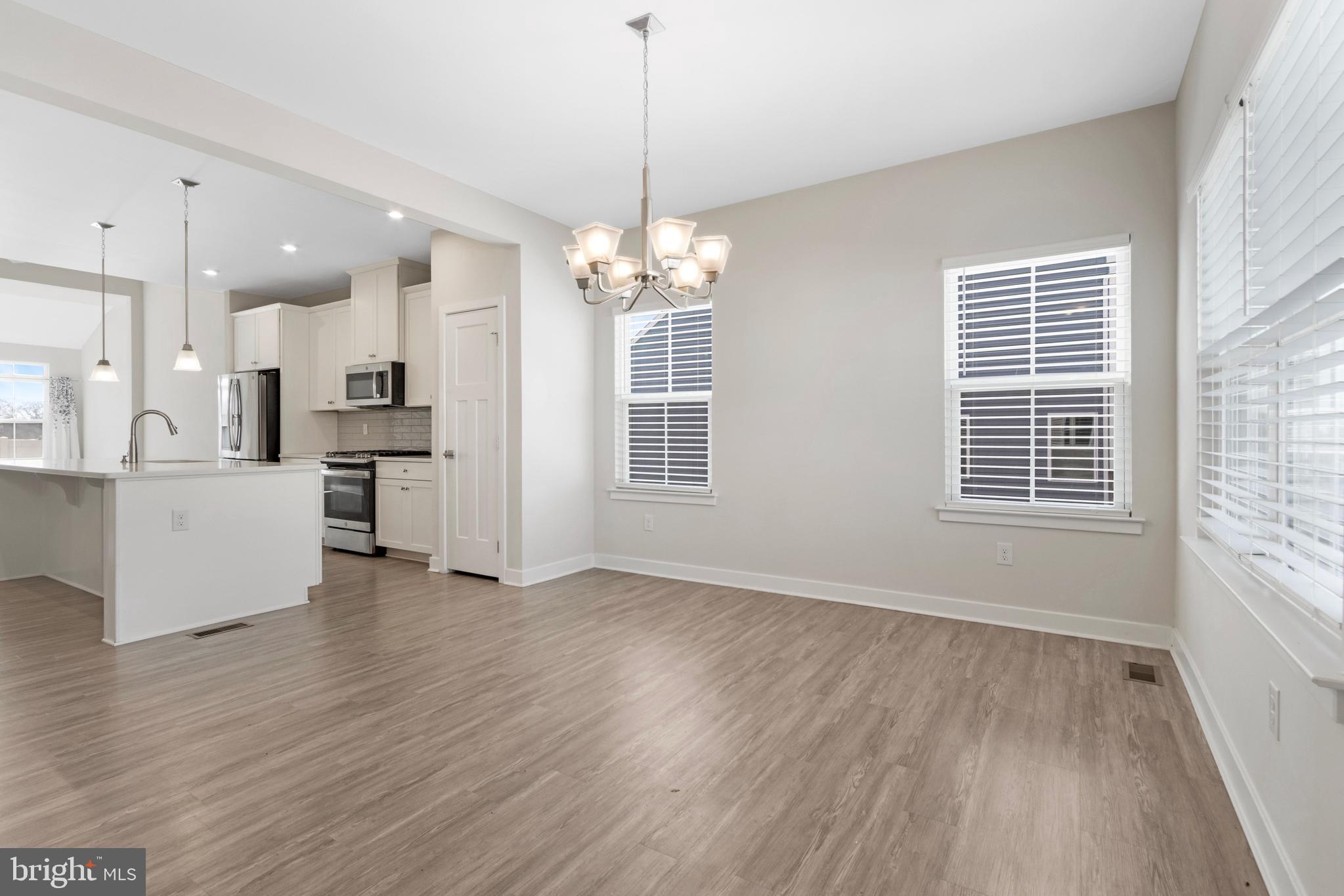 21022 WAVECREST TERRACE