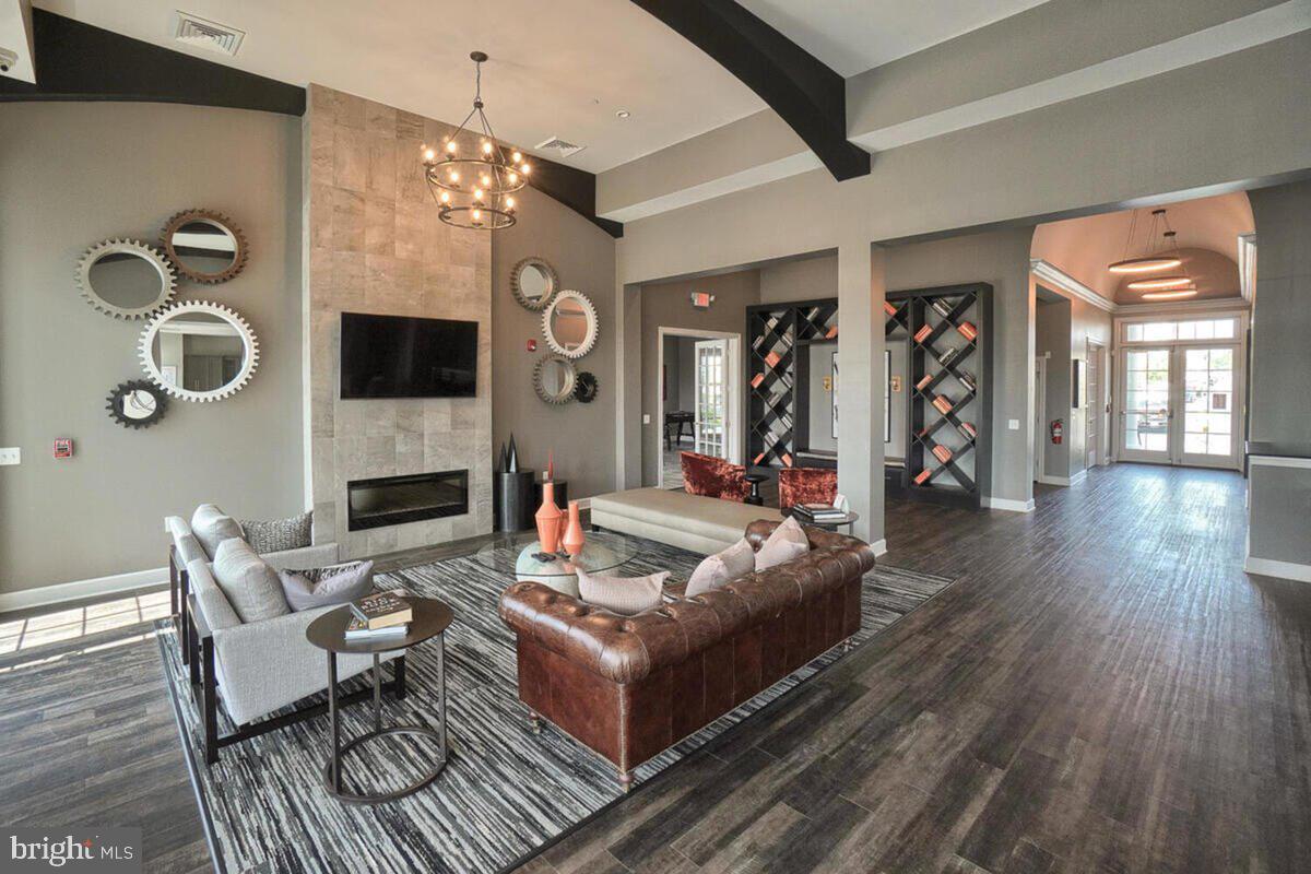 WESTVIEW SOUTH - Residential