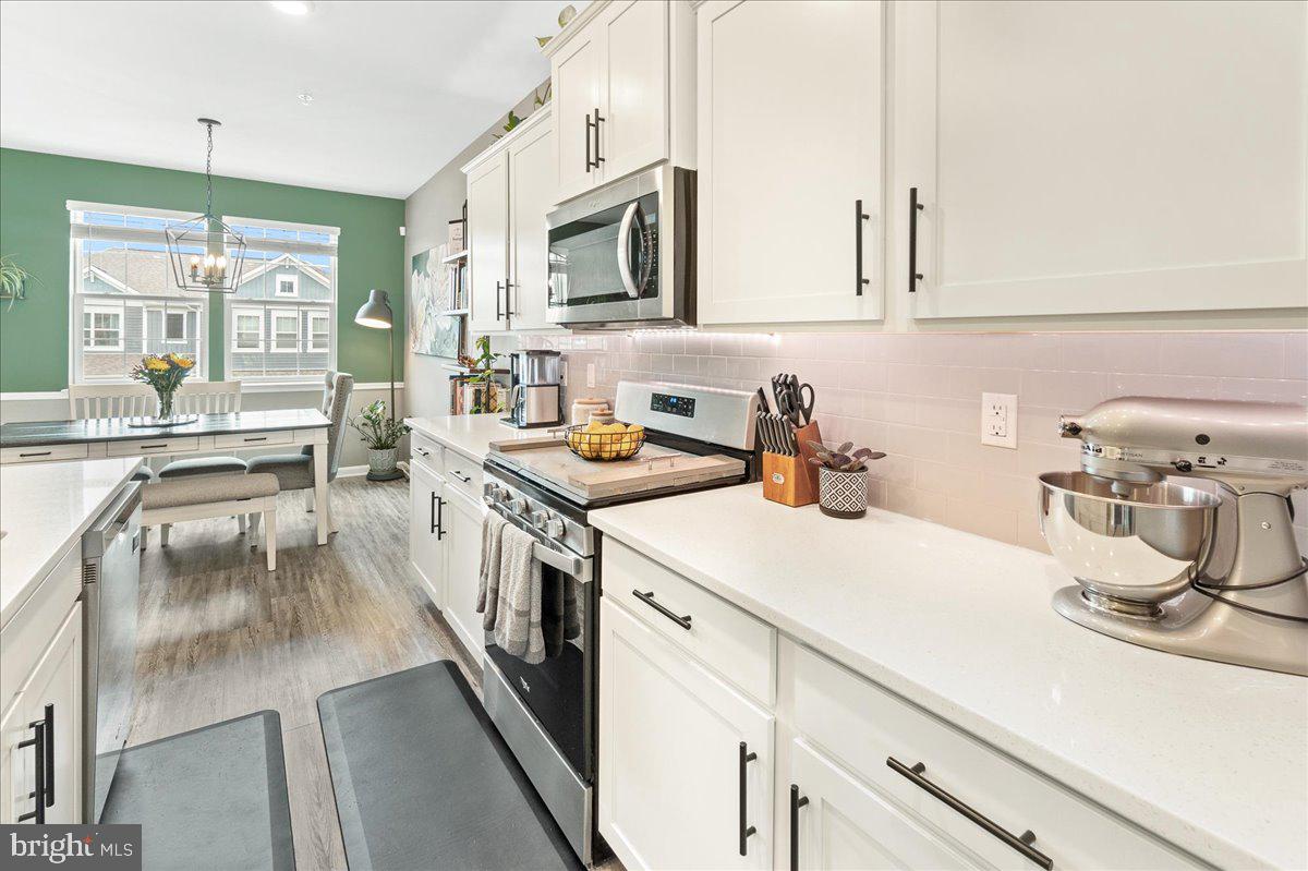 WESTVIEW SOUTH - Residential