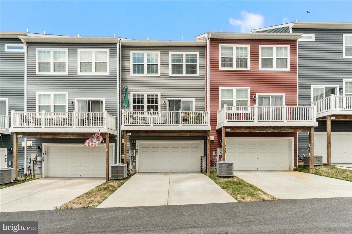 WESTVIEW SOUTH - Residential