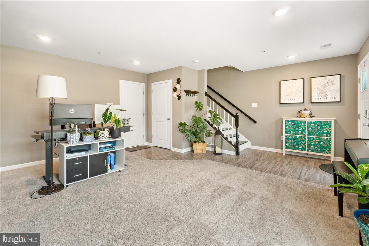 WESTVIEW SOUTH - Residential