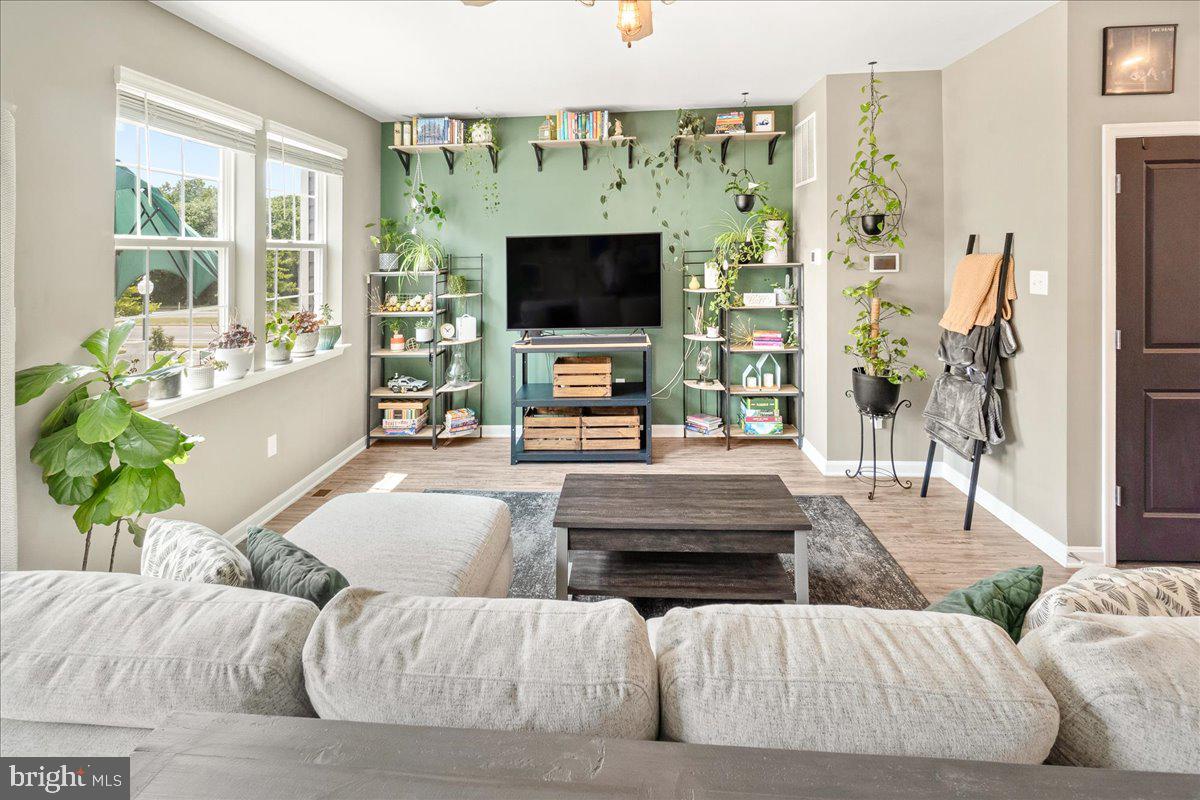 WESTVIEW SOUTH - Residential