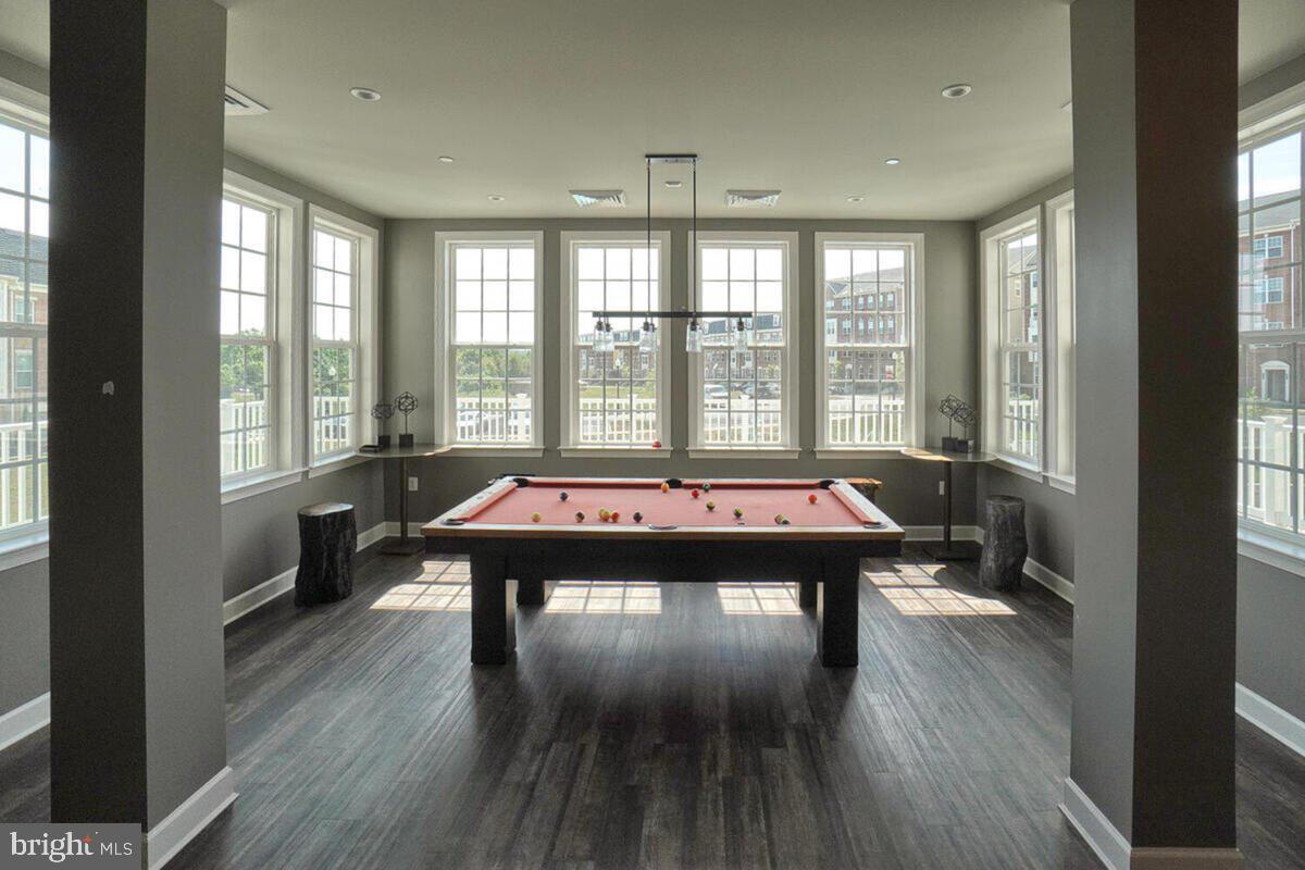 WESTVIEW SOUTH - Residential