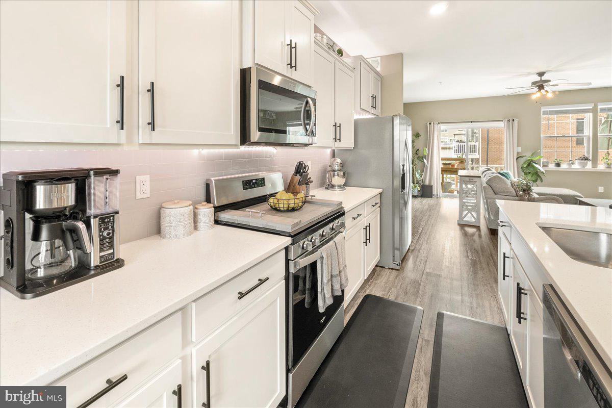 WESTVIEW SOUTH - Residential