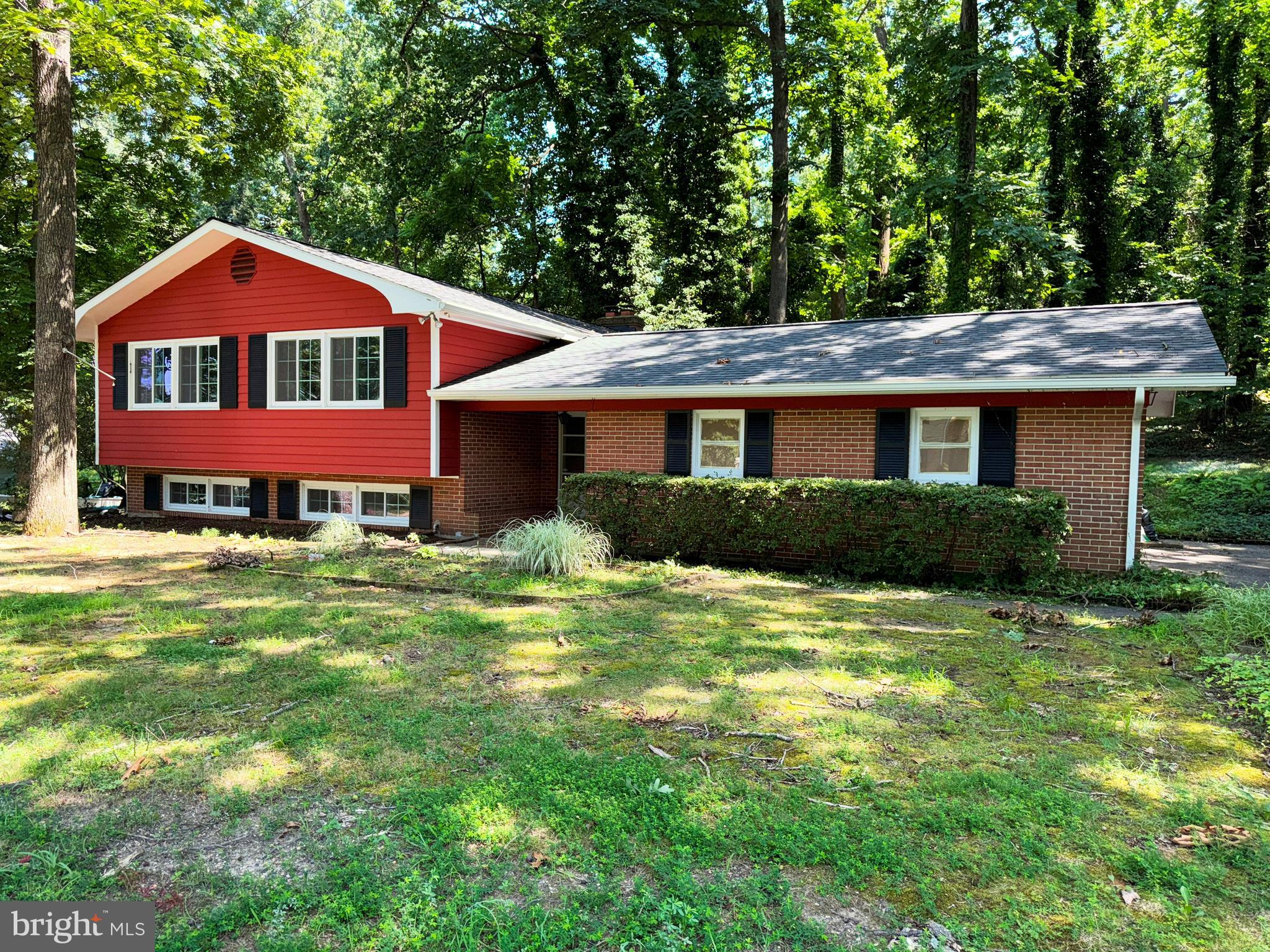 Welcome to Ulmstead Estates , a water privileged Community* loctaed on the Broadneck Pennisula ,just North of Annapolis , right on the Magothy River. The Ulmstead club, *an optional membership, offers numerous recreational facilities including a community center, tennis courts, ball field, beach park, 2 marinas, a community pool and more. Note- boat slips are assigned each year. Most slips are by lottery. A selct few are allowed to choose first. This new owner property will have the #4 choice of 110 slips eacch year. The house has some recent upgrades including fresh carpet and paint, New CAC on the main level, a new roof, recent windows plus some lighting updates . The main level has hardwood floors throughout. There is a 3 season patio to the rear plus a lower level rec room and fireplace. 5 total bedrooms and 3 full baths throughout. The 2 car garage has plenty of space for a workshop .