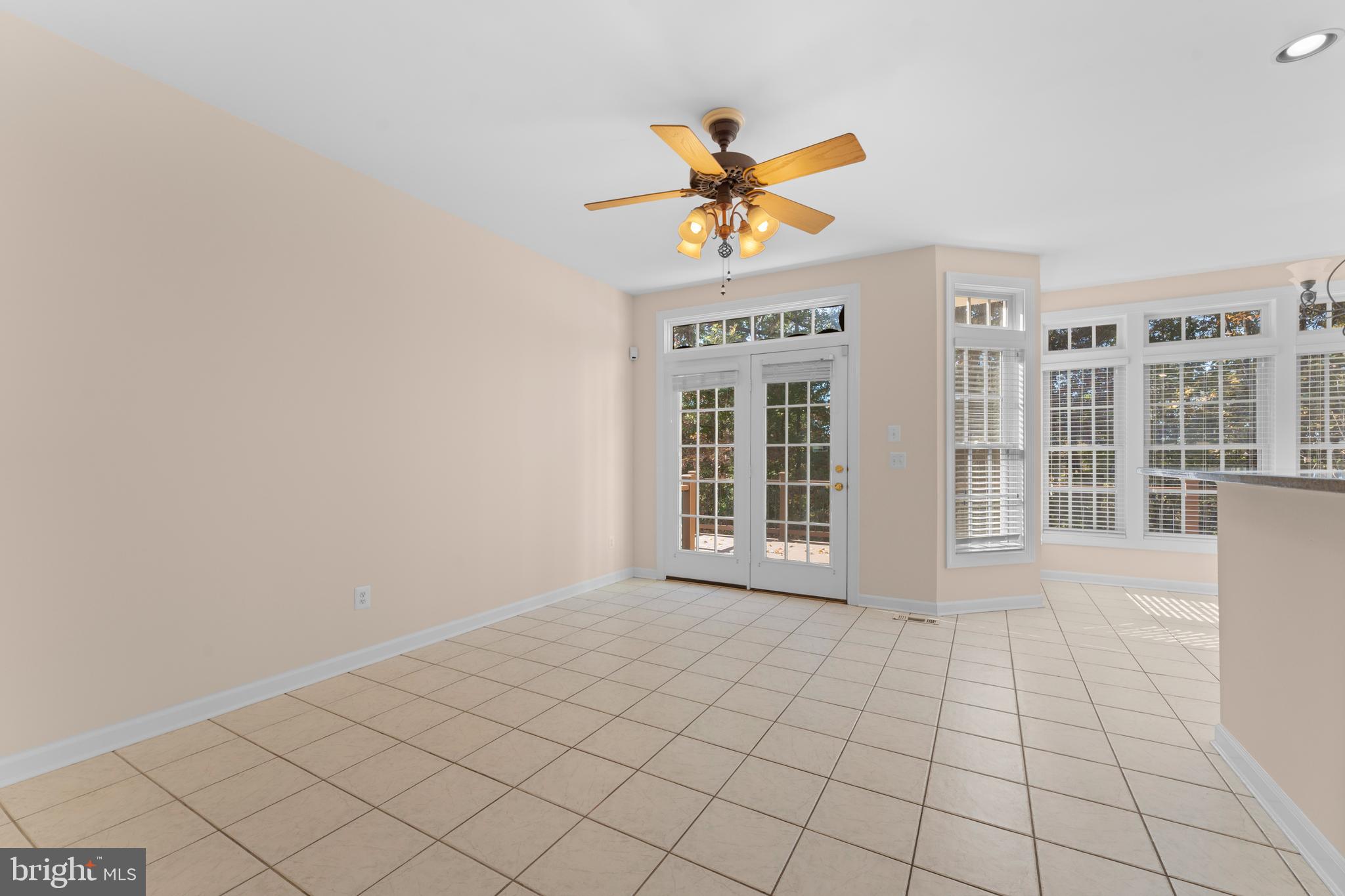 VIRGINIA OAKS - Residential