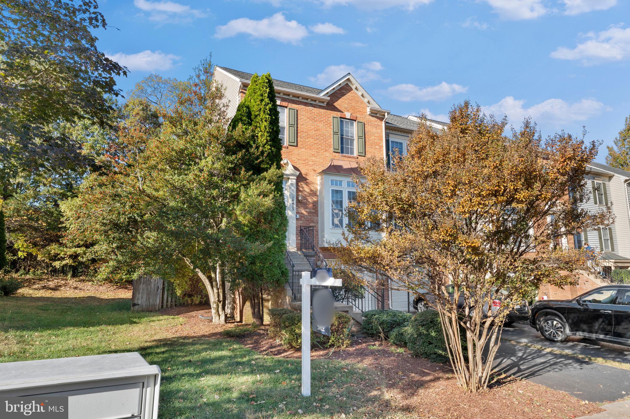 VIRGINIA OAKS - Residential