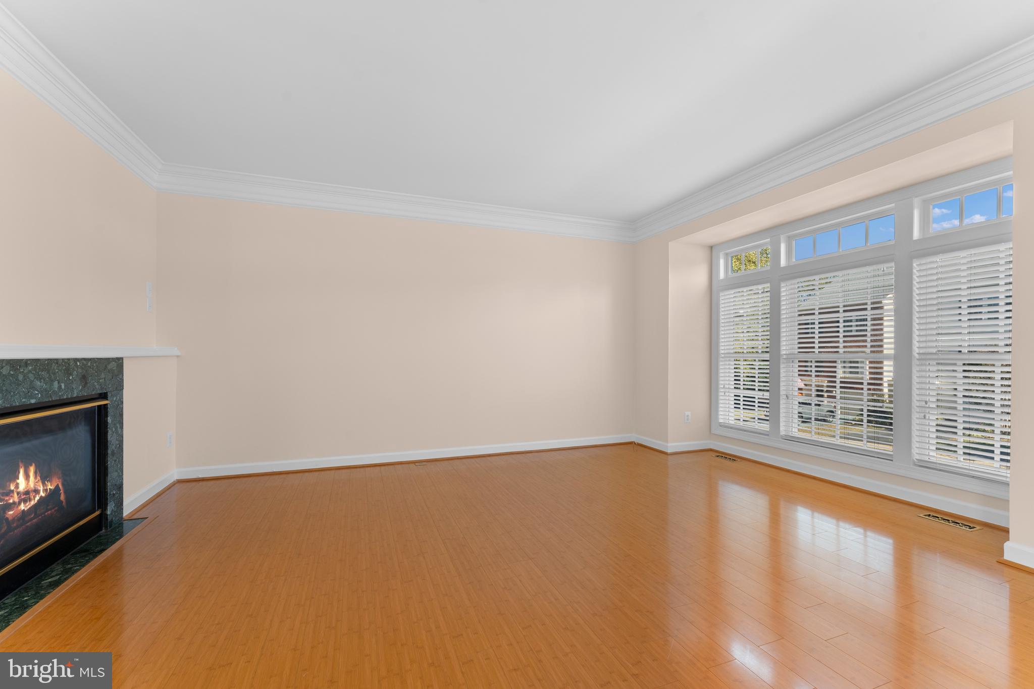 VIRGINIA OAKS - Residential