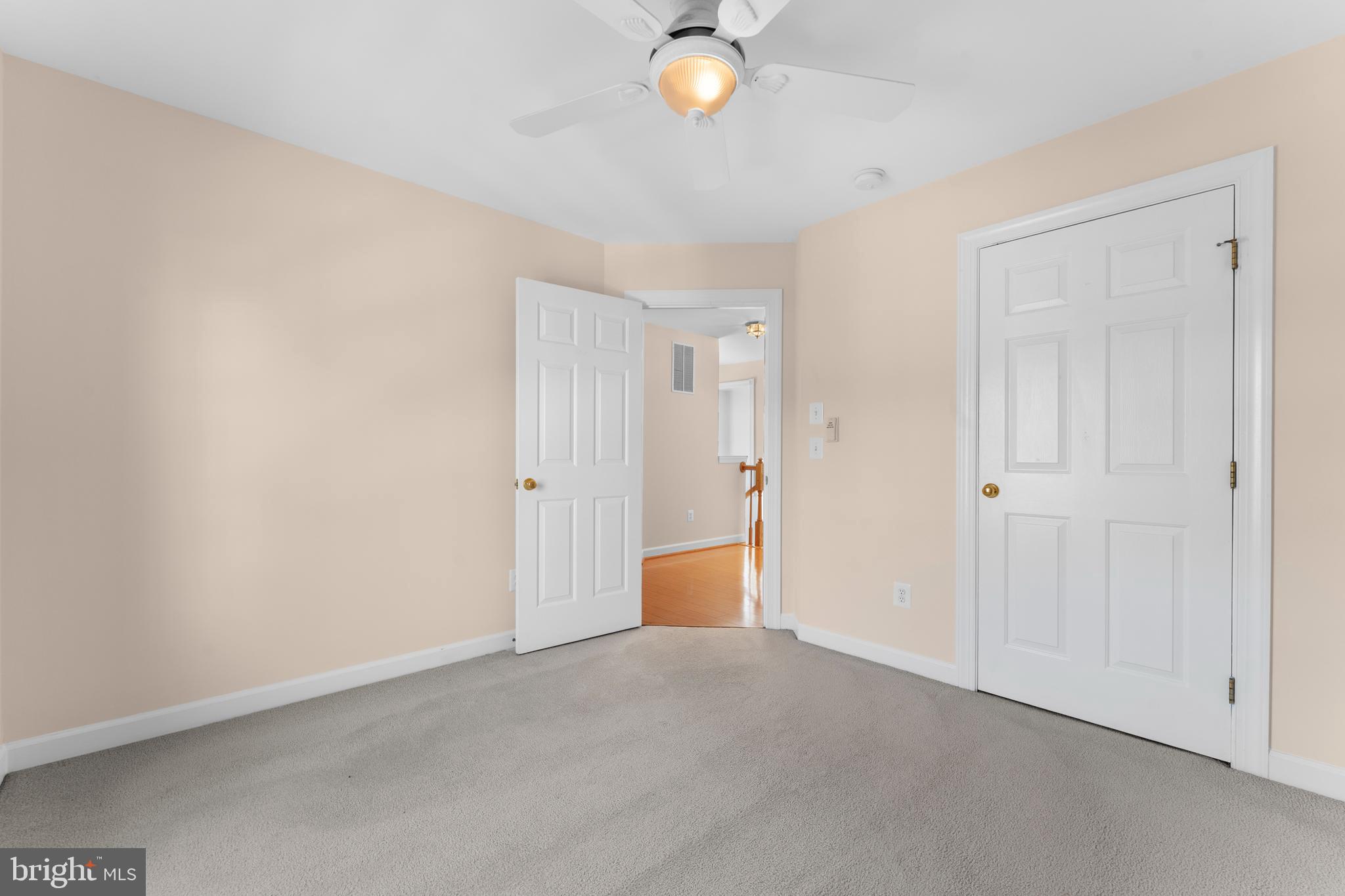 VIRGINIA OAKS - Residential