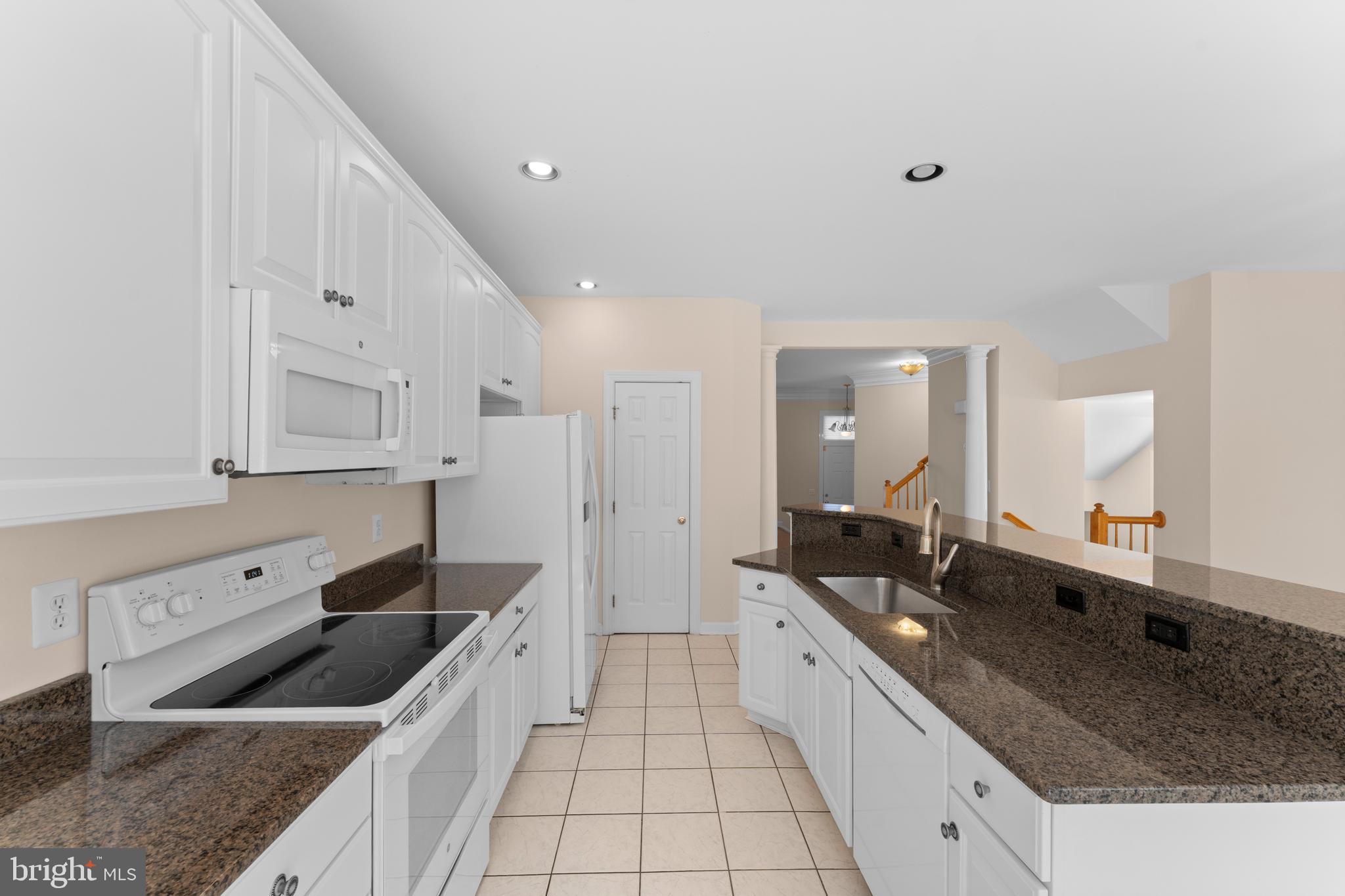 VIRGINIA OAKS - Residential