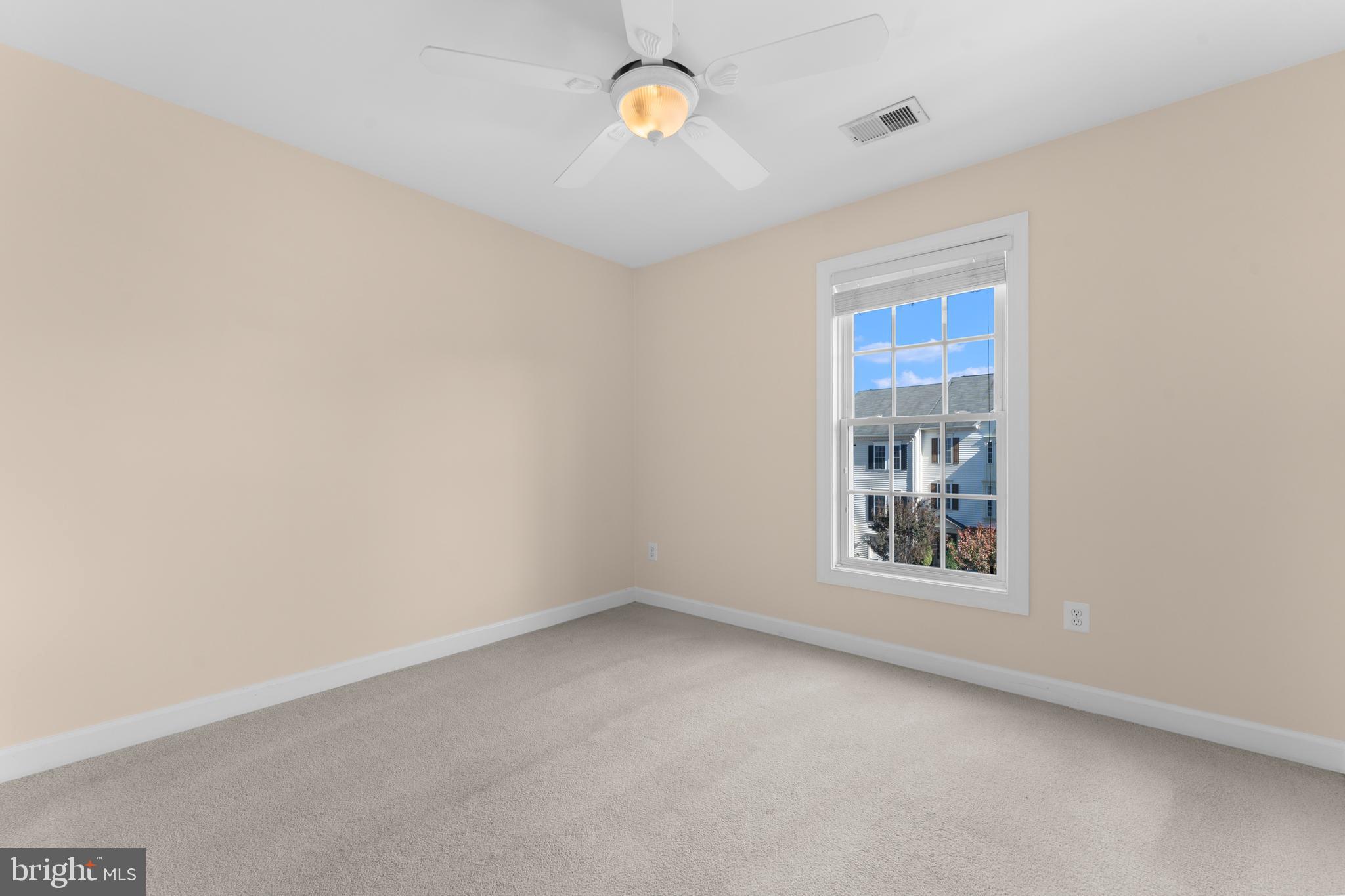 VIRGINIA OAKS - Residential