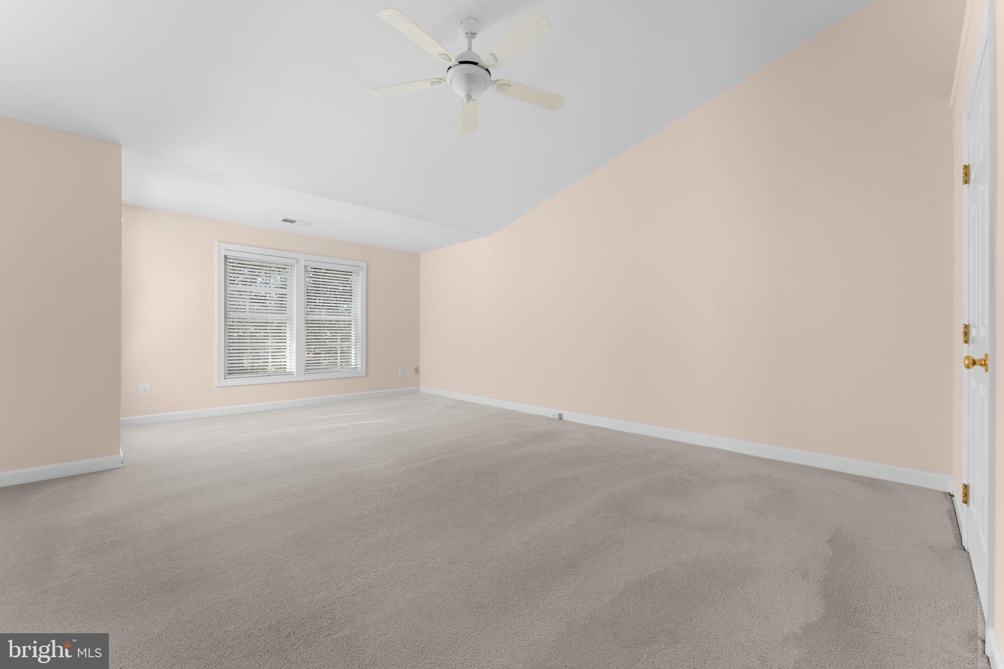 VIRGINIA OAKS - Residential