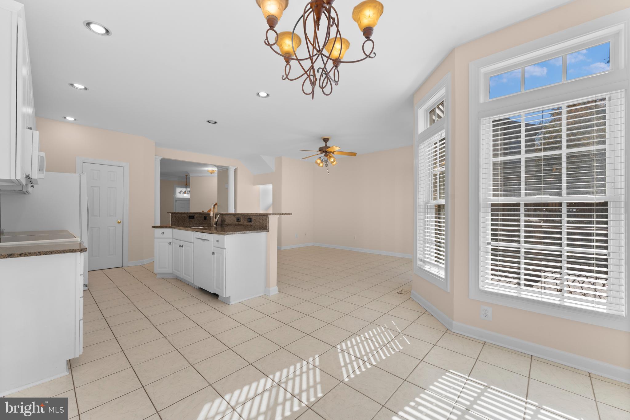 VIRGINIA OAKS - Residential