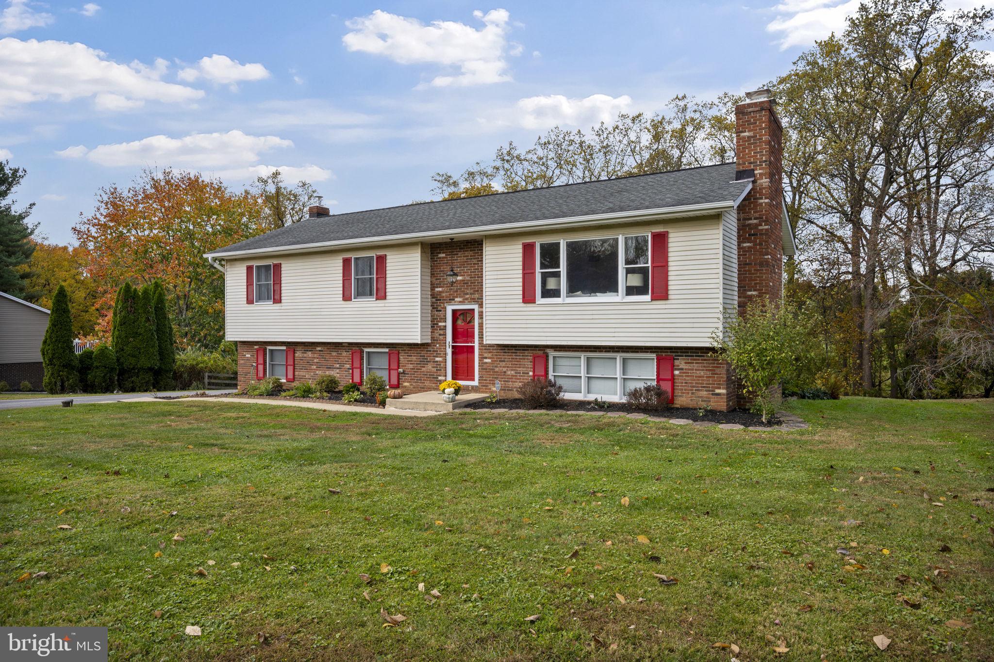 HARFORD HUNT MANOR - Residential