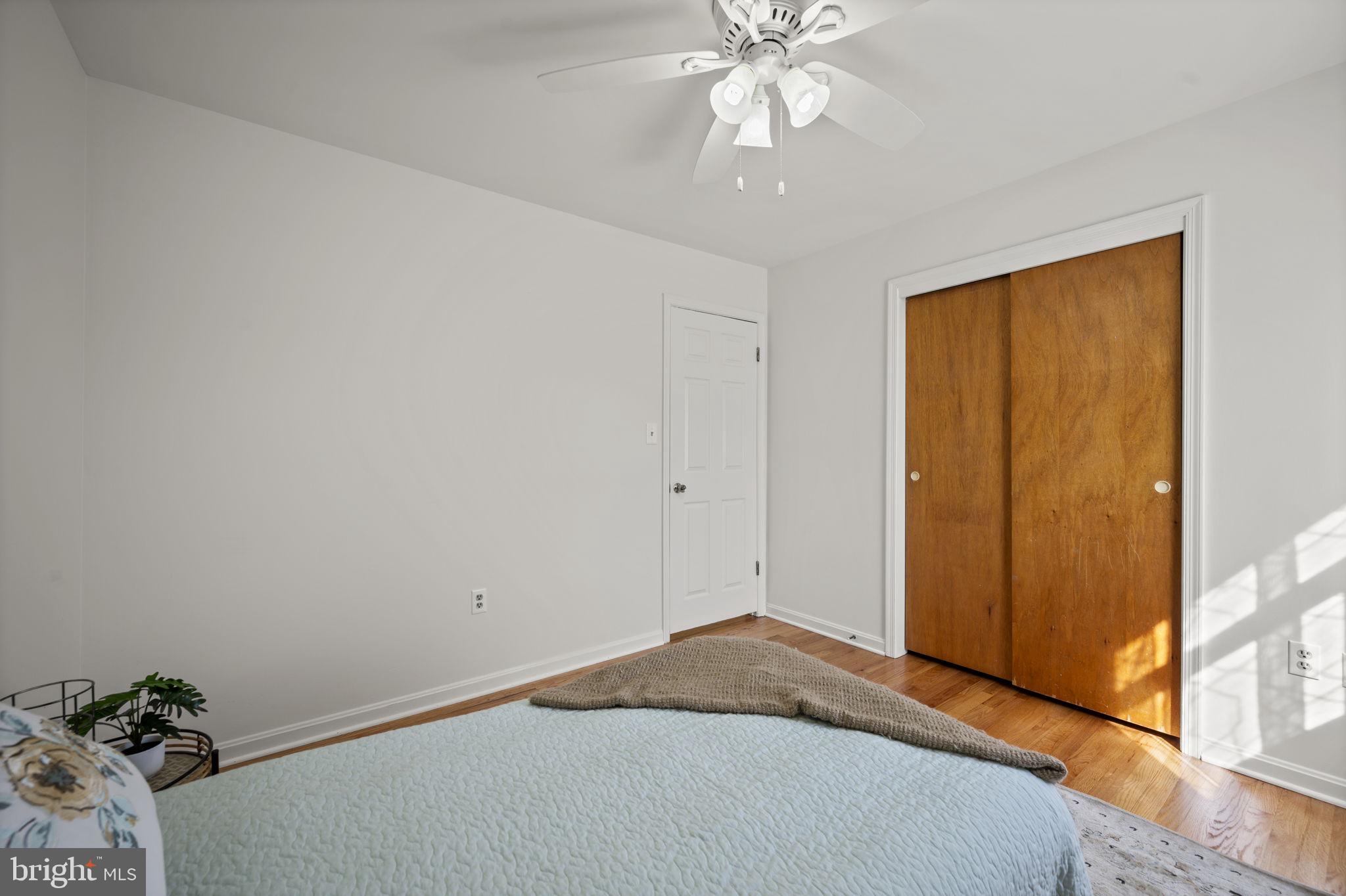 HARFORD HUNT MANOR - Residential