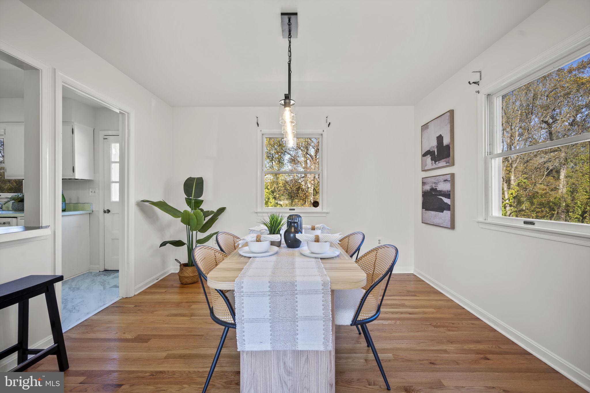 HARFORD HUNT MANOR - Residential