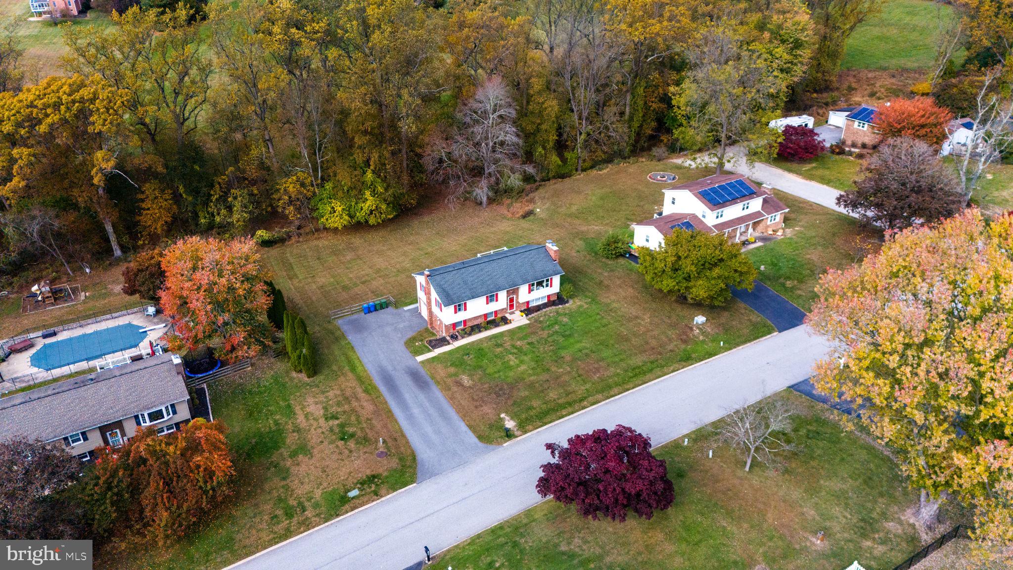 HARFORD HUNT MANOR - Residential