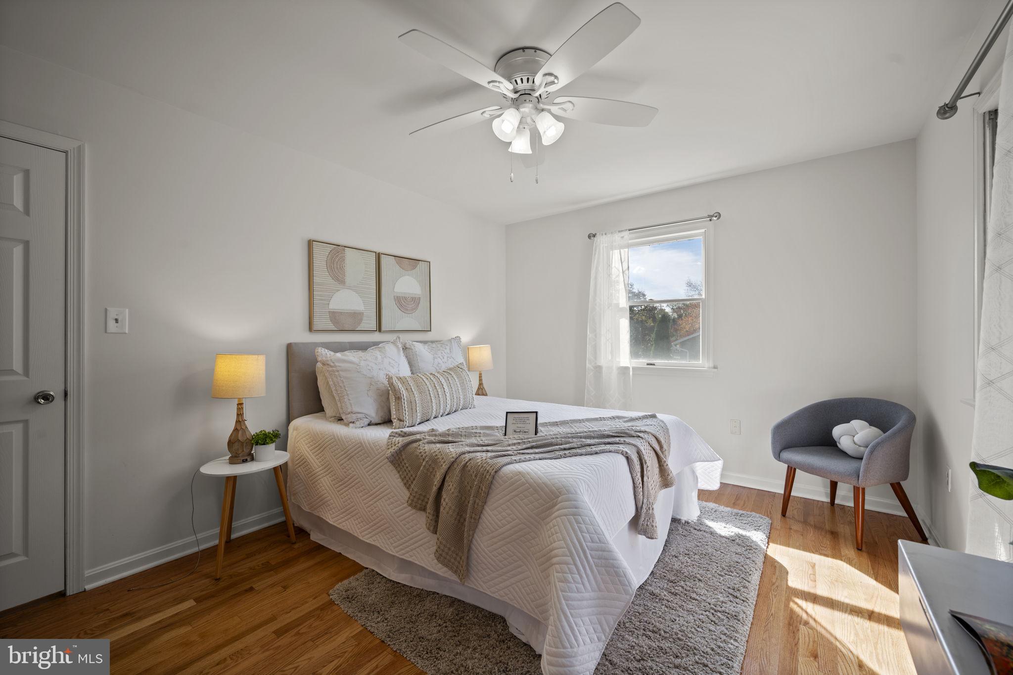 HARFORD HUNT MANOR - Residential