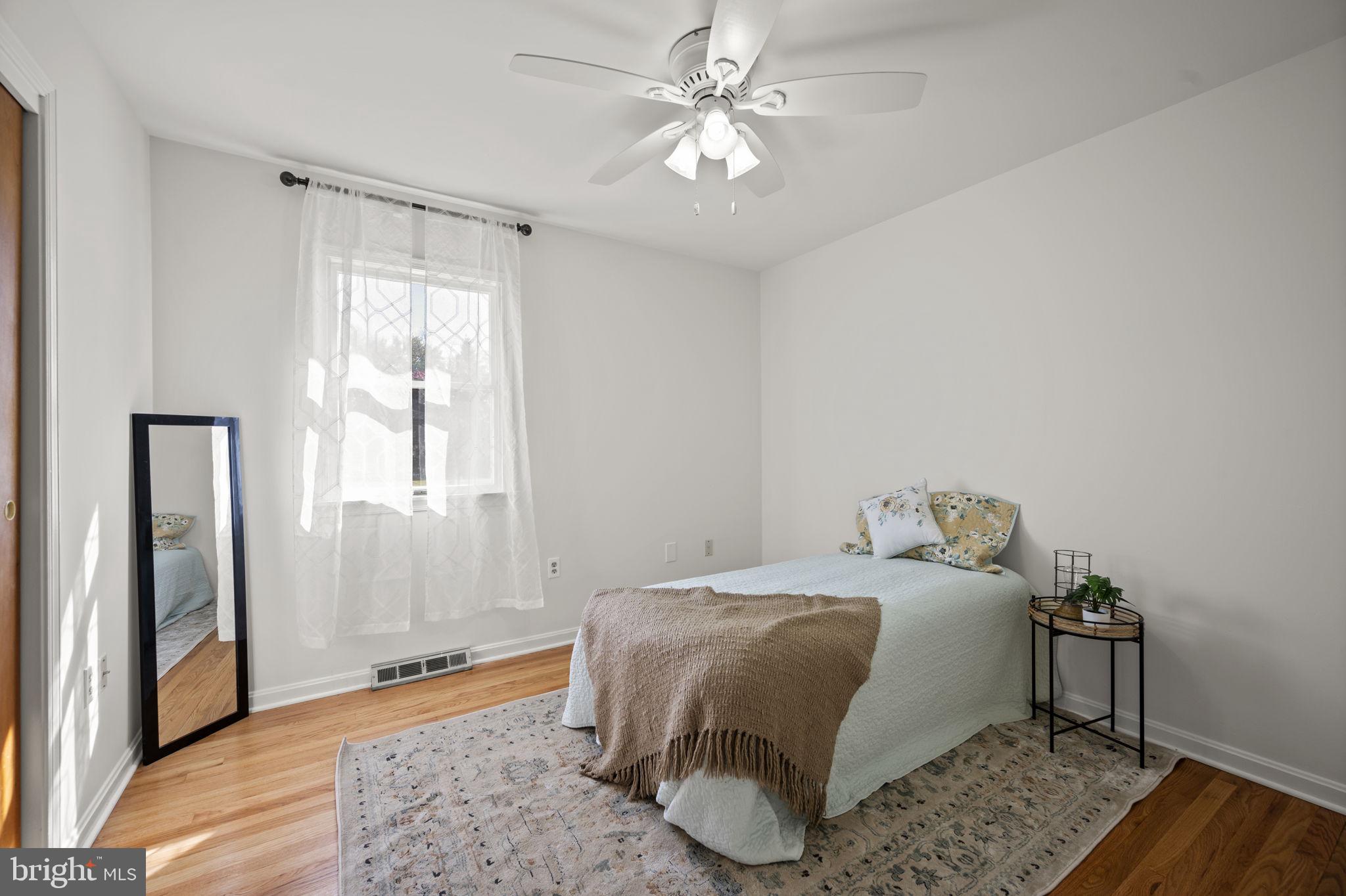 HARFORD HUNT MANOR - Residential