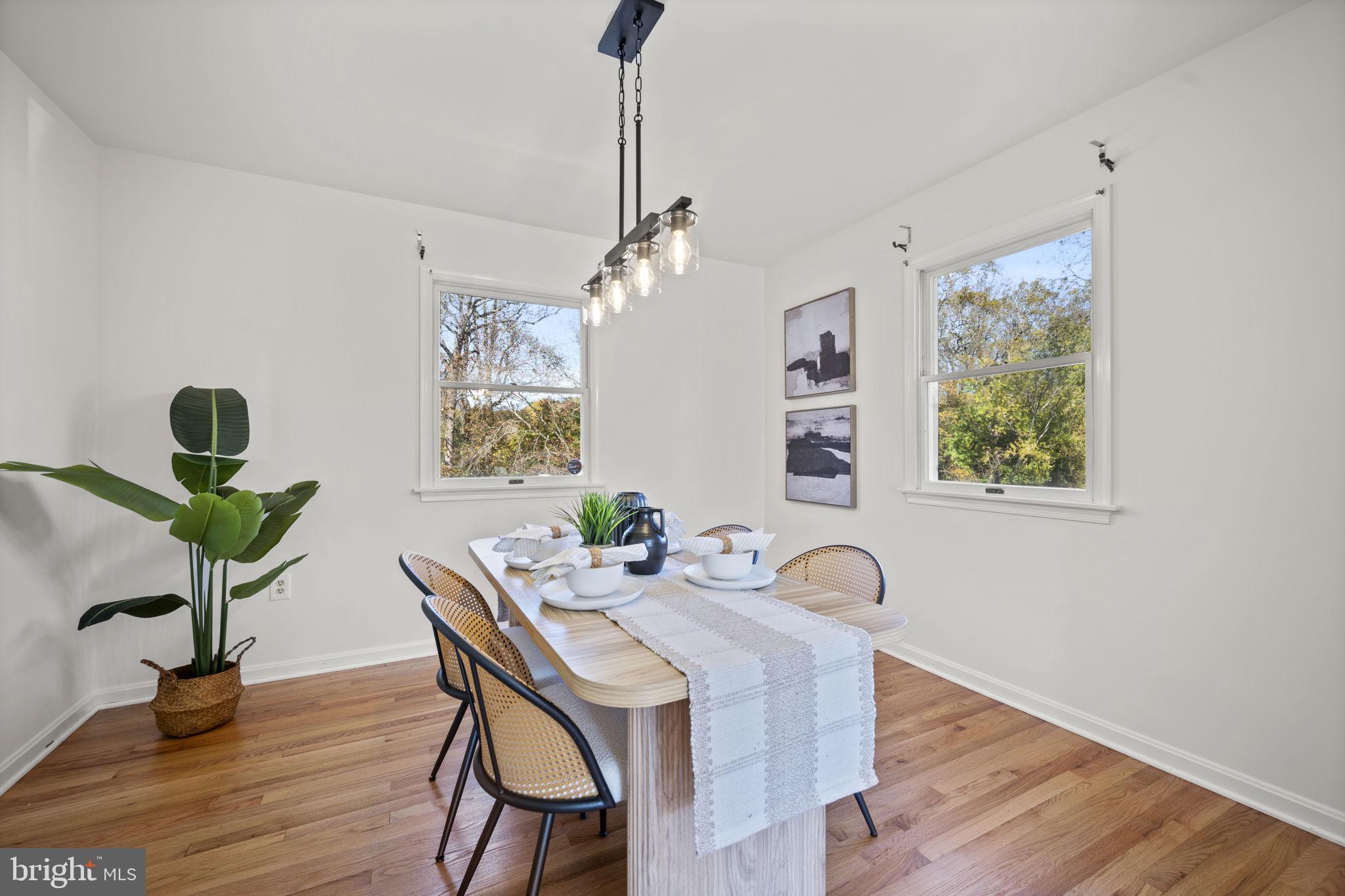 HARFORD HUNT MANOR - Residential