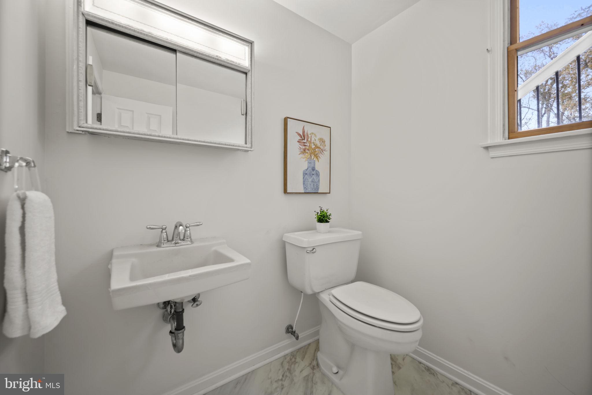 HARFORD HUNT MANOR - Residential