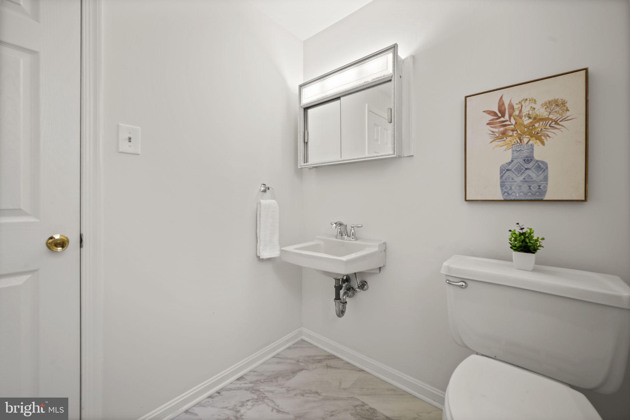 HARFORD HUNT MANOR - Residential