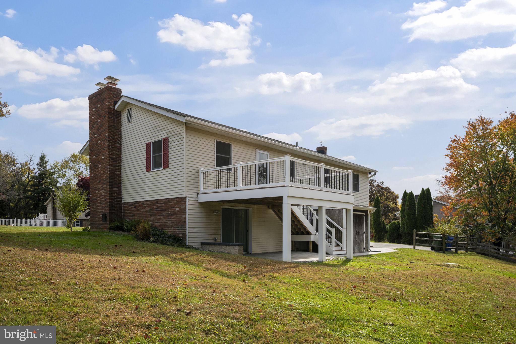 HARFORD HUNT MANOR - Residential