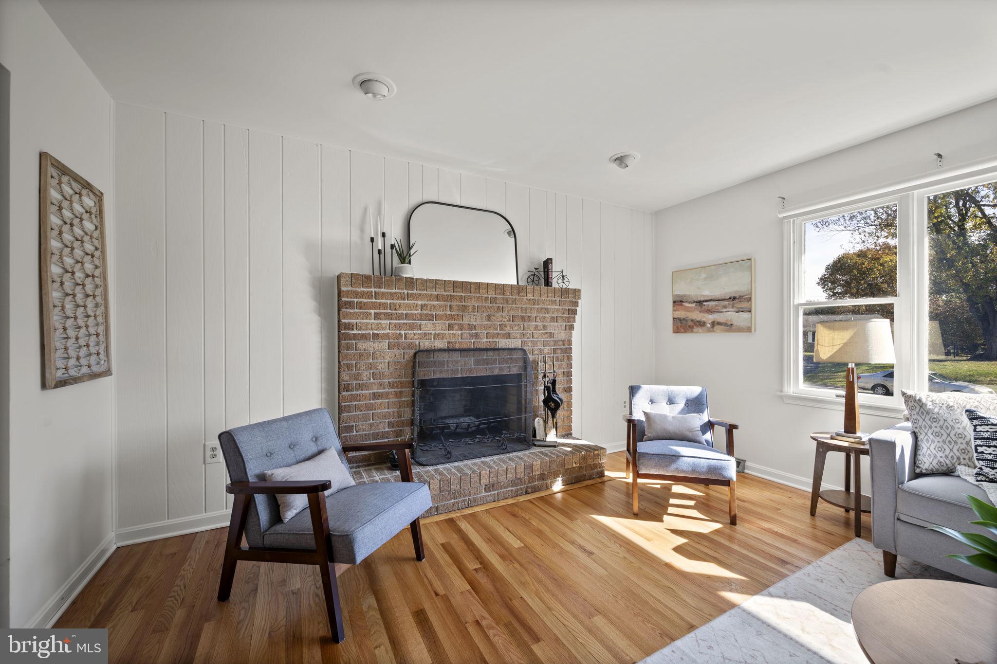 HARFORD HUNT MANOR - Residential